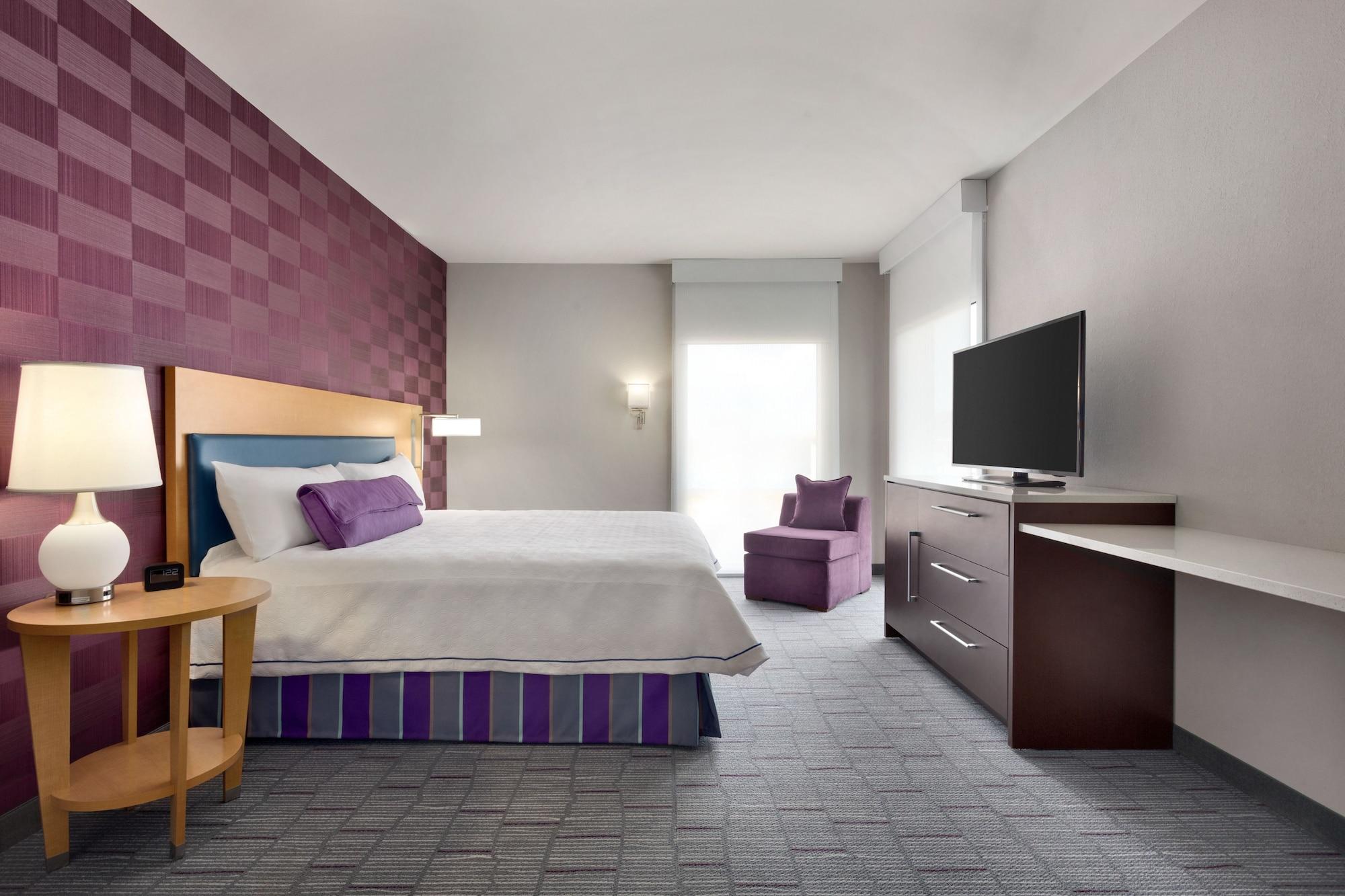 Home2 Suites By Hilton Greenville Downtown Exteriör bild